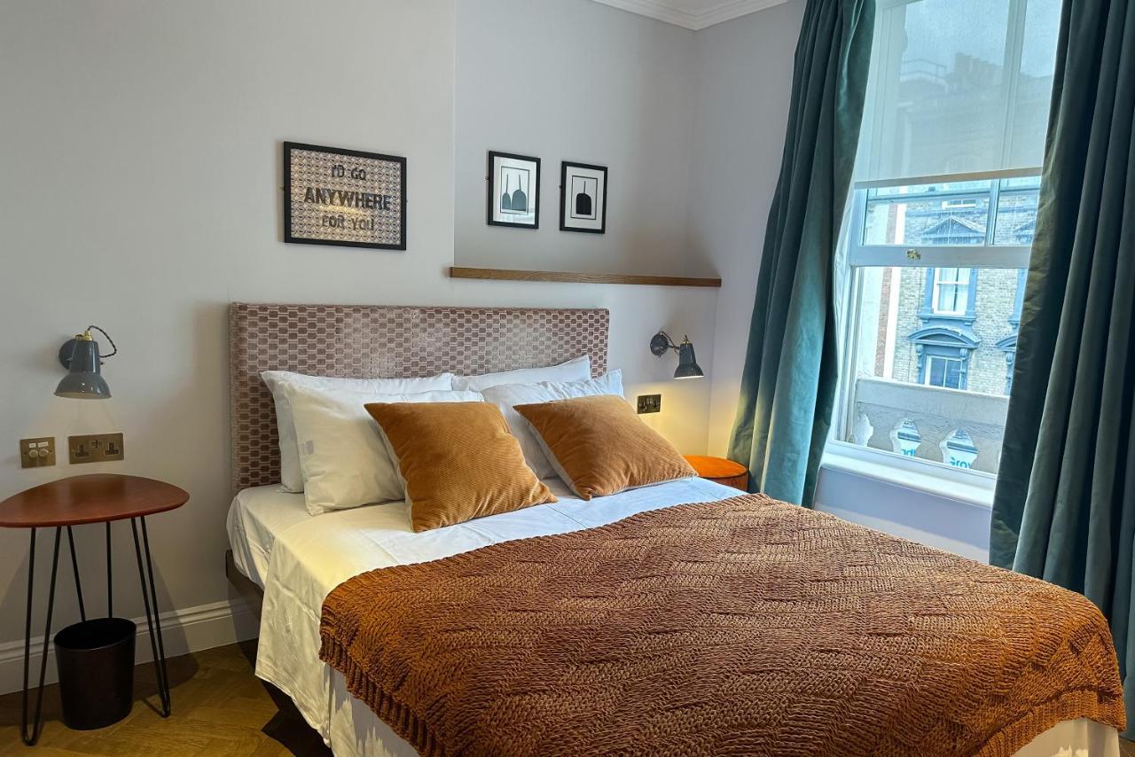 The Knight Of Nottinghill Hotel London Exterior photo